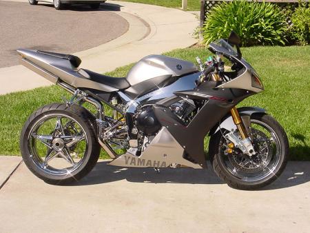 Yamaha R1